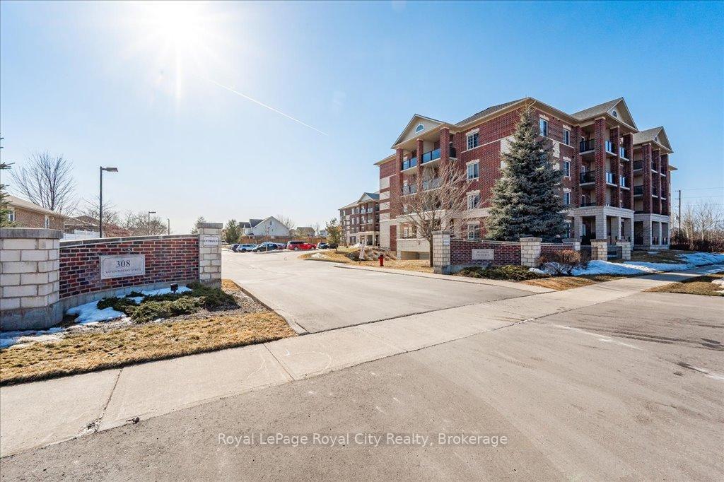 Photo 3 of Unit 304, 308 Watson Parkway N, Guelph, Grange Road — HOMEH