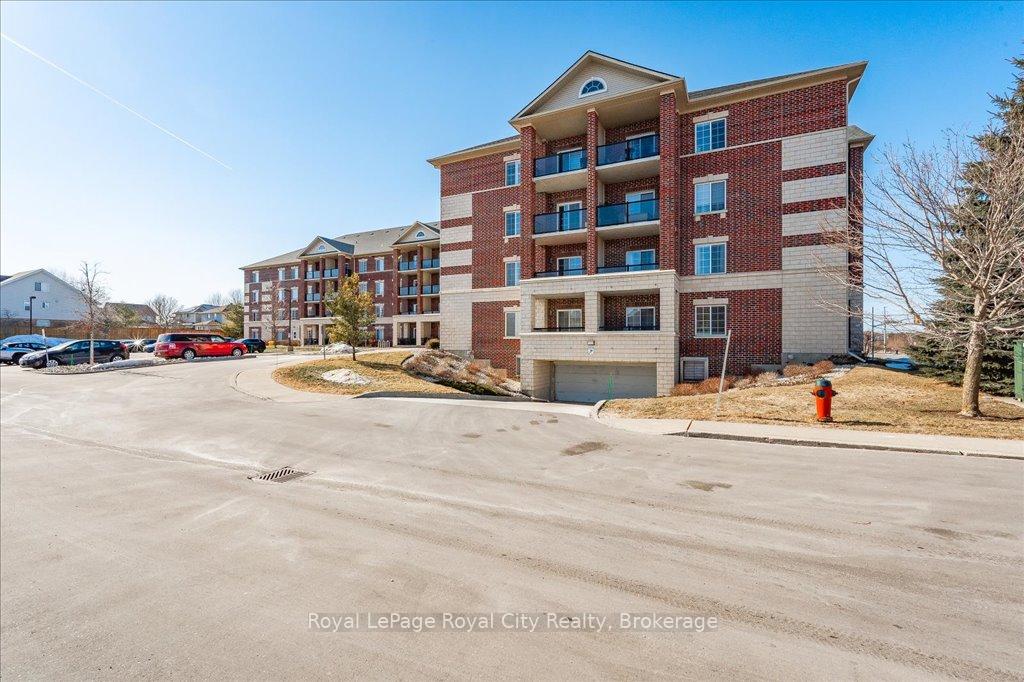 Photo 5 of Unit 304, 308 Watson Parkway N, Guelph, Grange Road — HOMEH