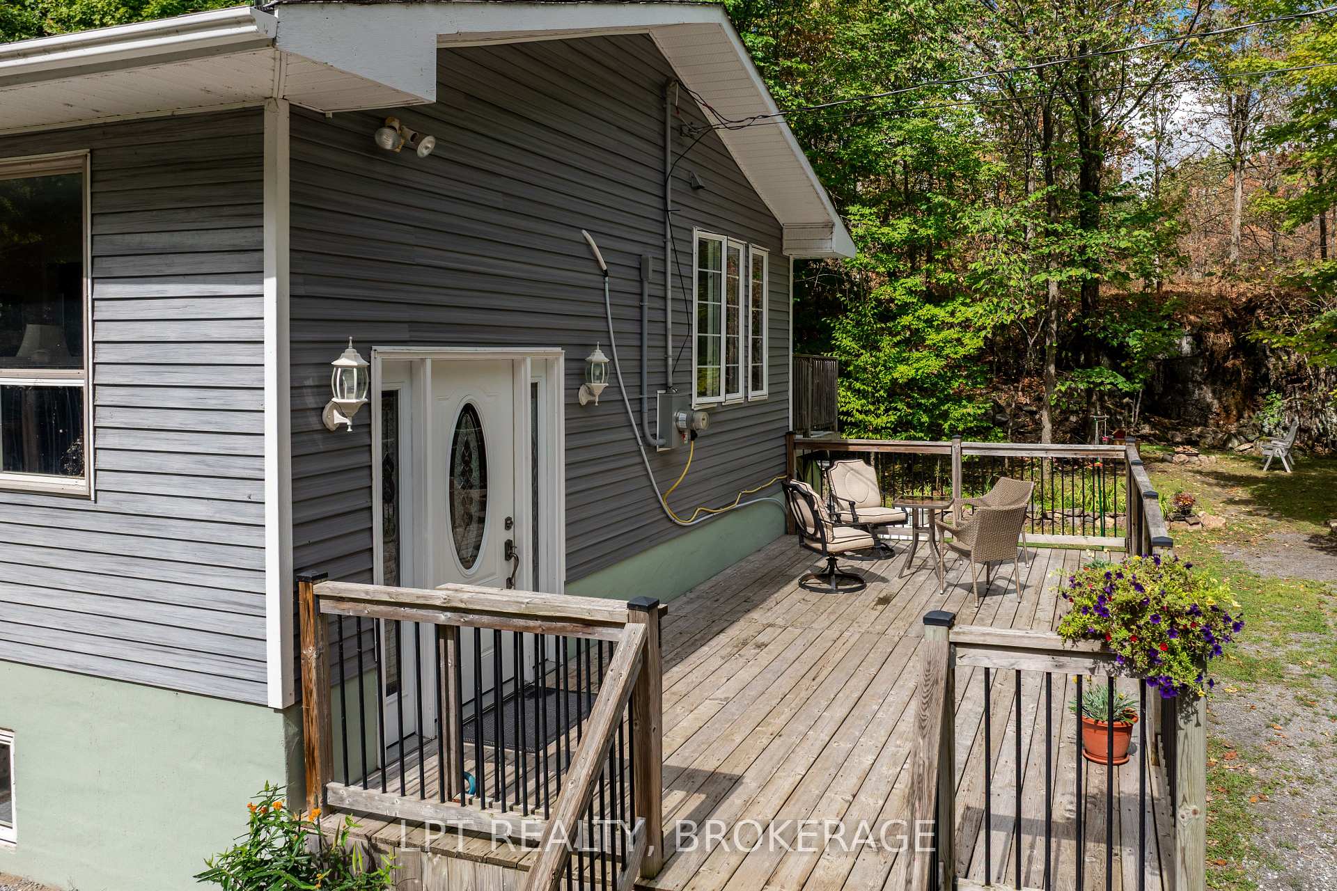 Photo 5 of 331 Maple Grove Lane, Frontenac, Frontenac South — HOMEH