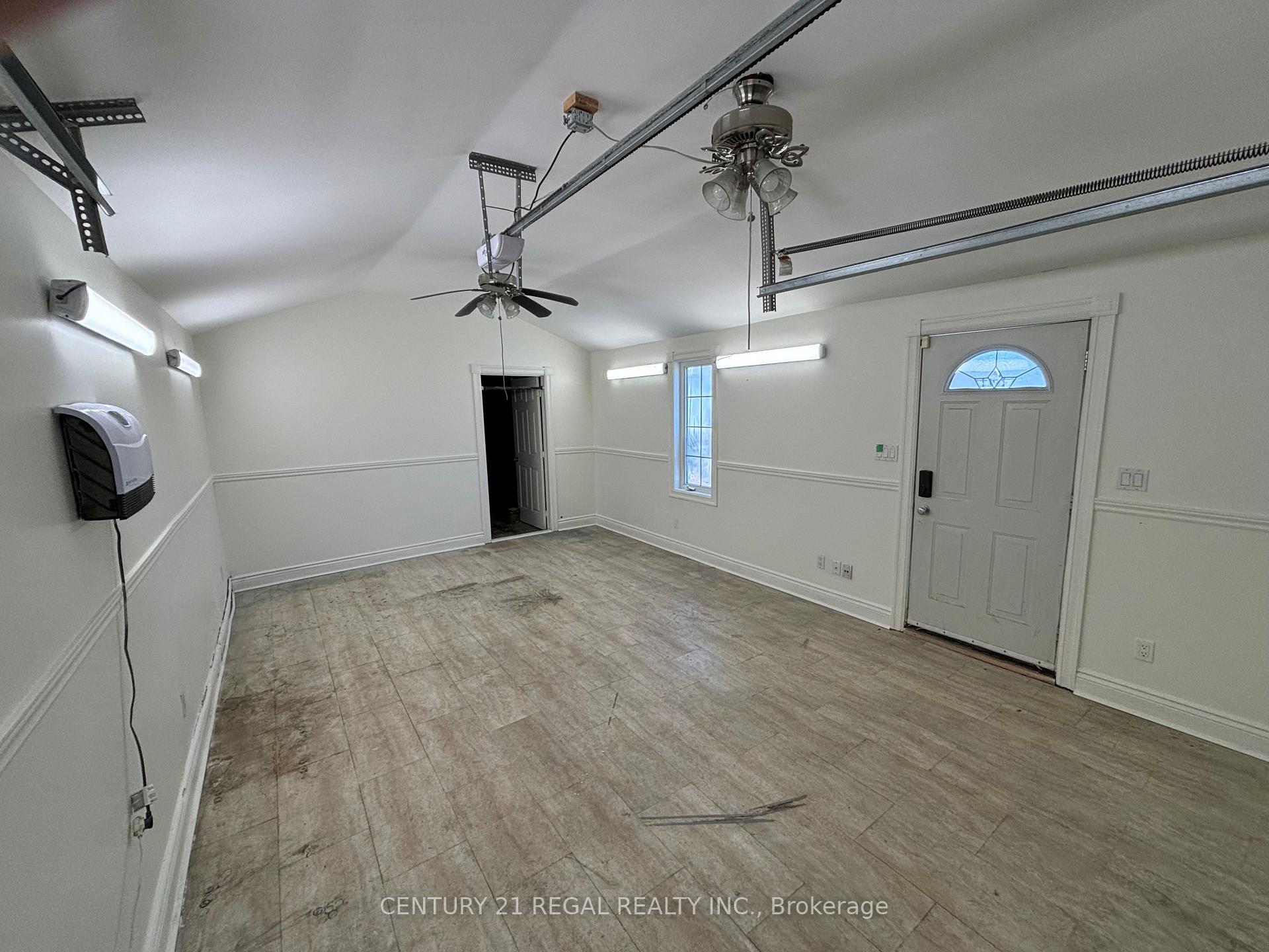 Photo 23 of 40 Cedar Street, Ajax, Central — HOMEH
