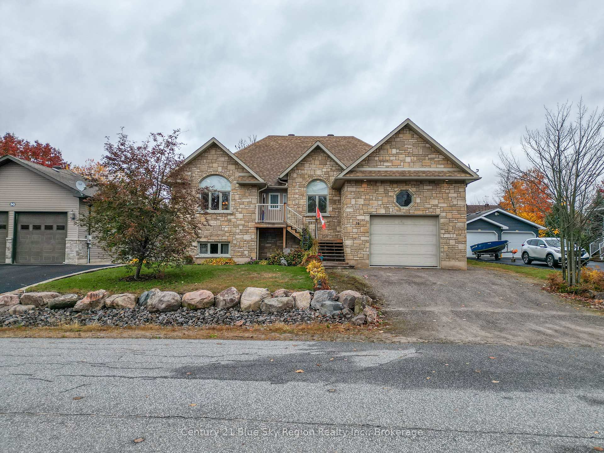Photo 1 of 38 Cedargrove Court, Callander — HOMEH