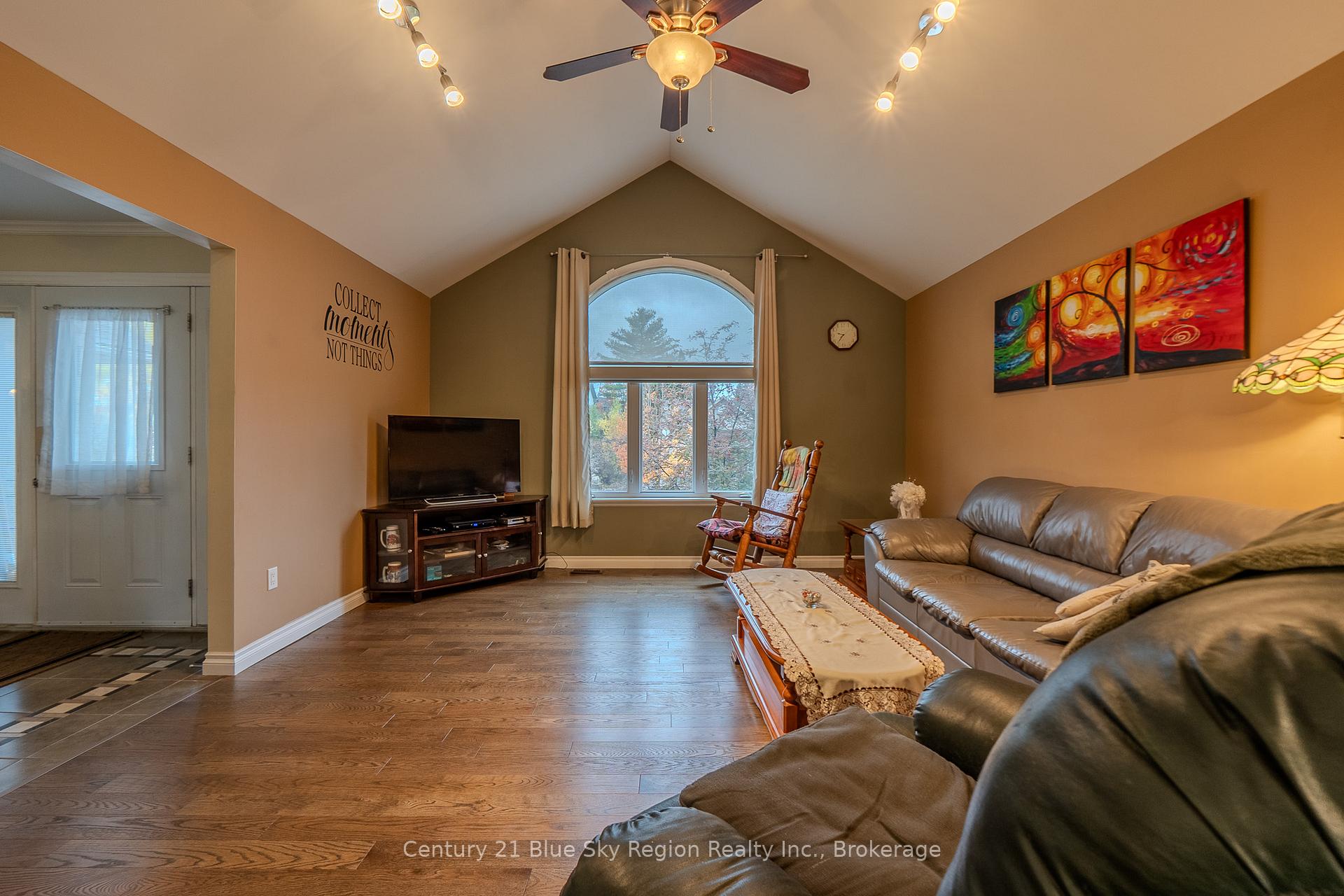 Photo 6 of 38 Cedargrove Court, Callander — HOMEH
