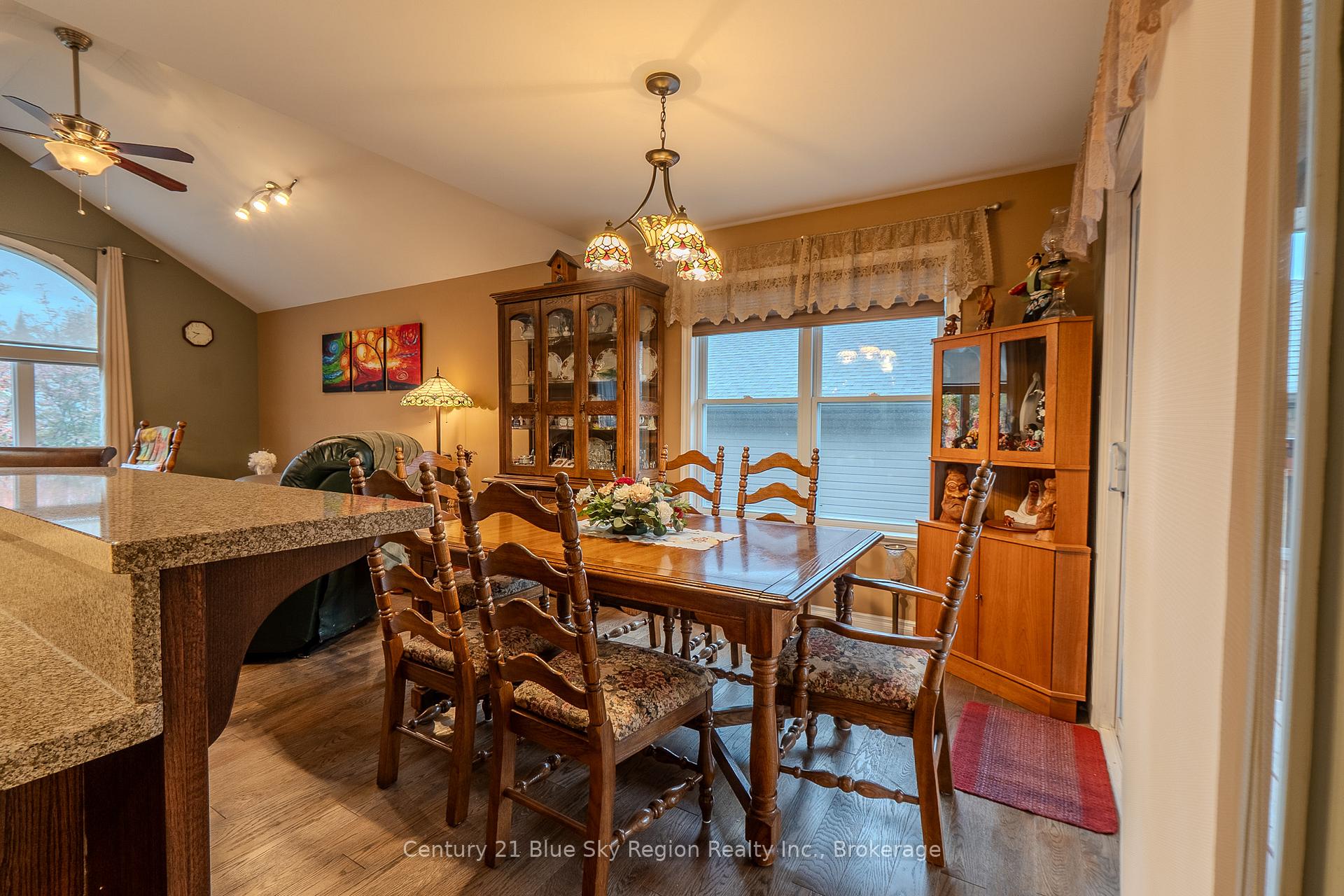 Photo 9 of 38 Cedargrove Court, Callander — HOMEH