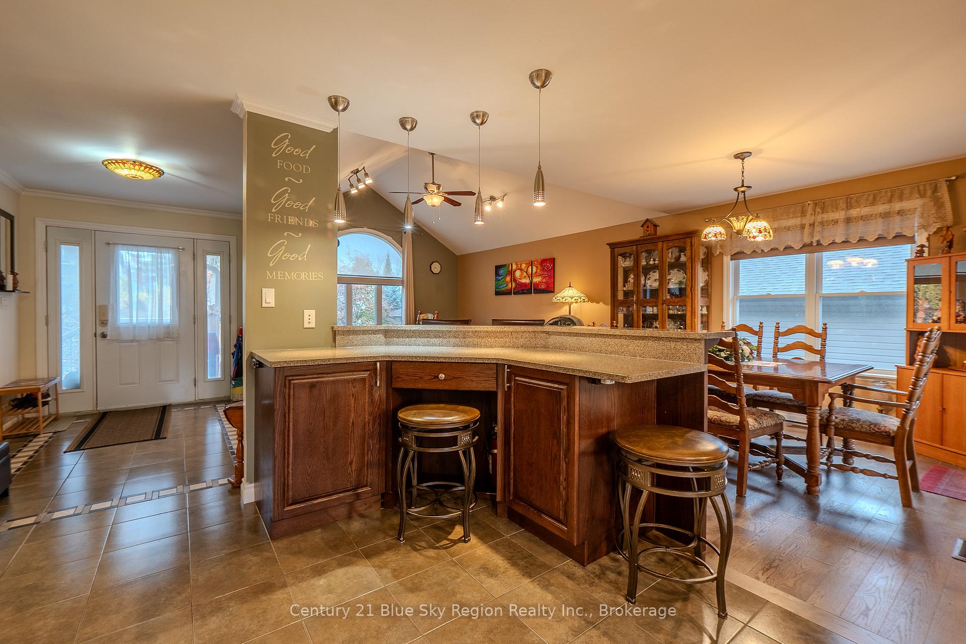 Photo 14 of 38 Cedargrove Court, Callander — HOMEH
