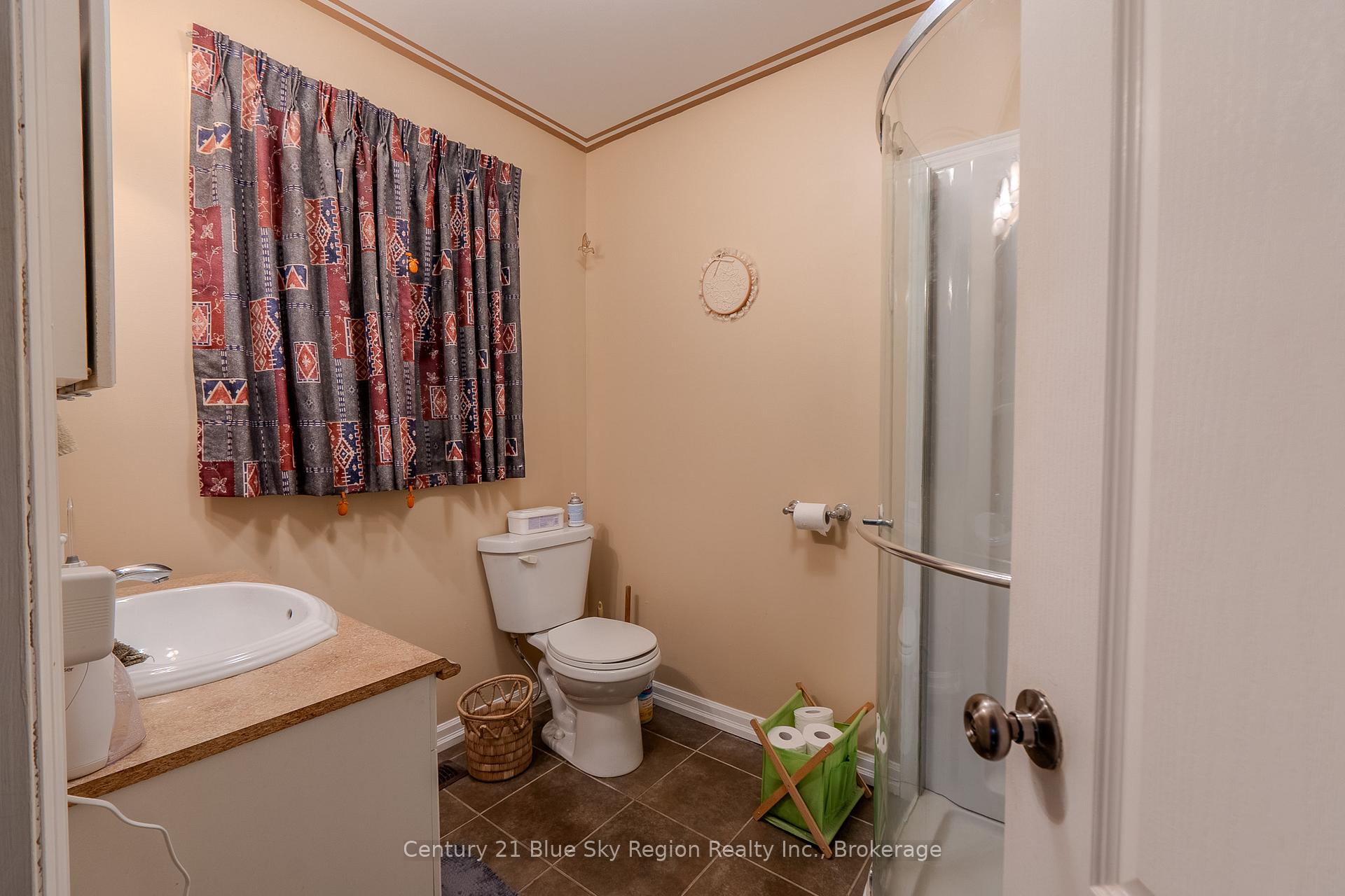 Photo 23 of 38 Cedargrove Court, Callander — HOMEH