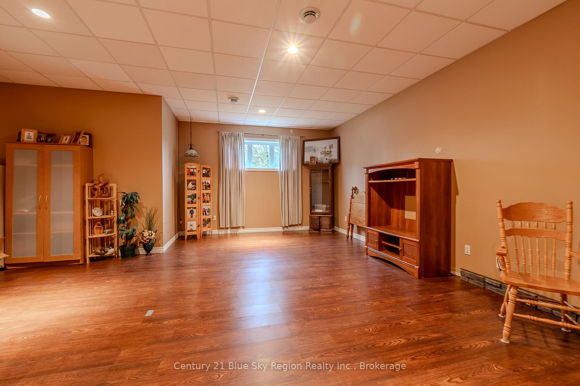 Photo 32 of 38 Cedargrove Court, Callander — HOMEH