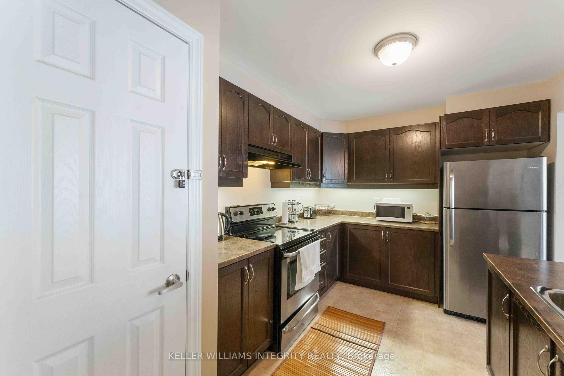 Photo 15 of 319 Sweet Grass Circle, Ottawa, Barrhaven - Half Moon Bay — HOMEH