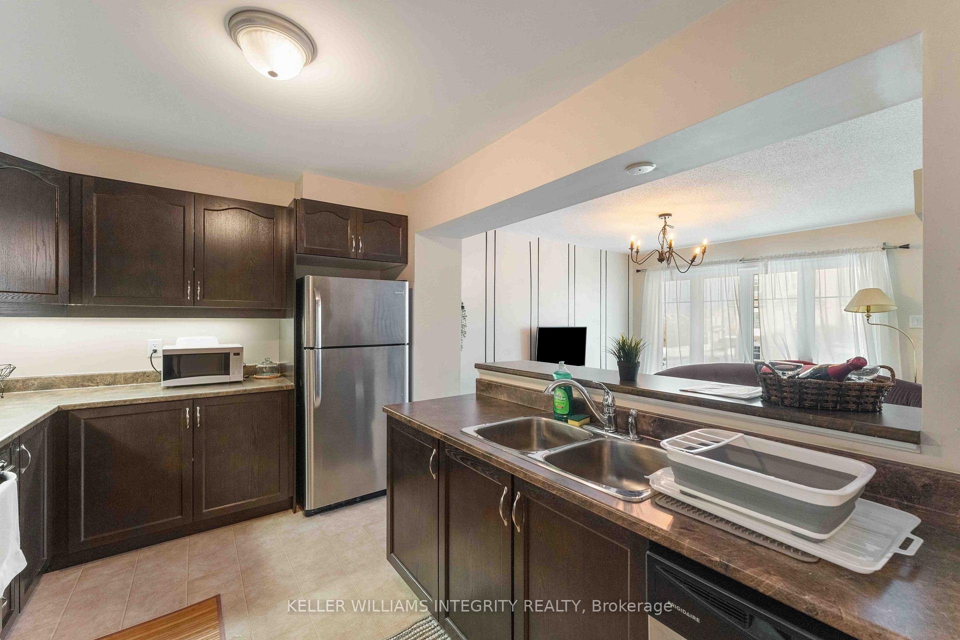 Photo 16 of 319 Sweet Grass Circle, Ottawa, Barrhaven - Half Moon Bay — HOMEH