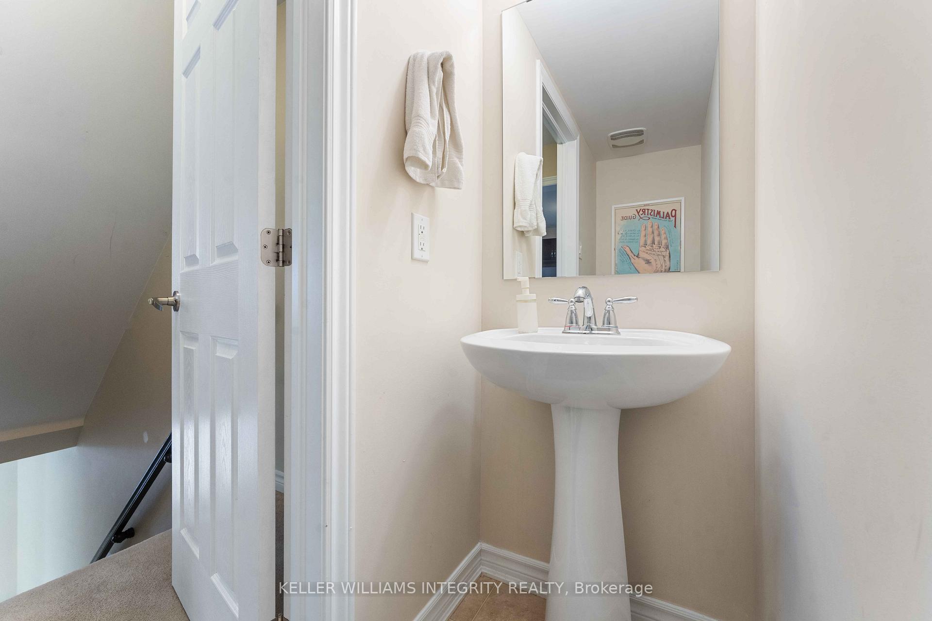 Photo 19 of 319 Sweet Grass Circle, Ottawa, Barrhaven - Half Moon Bay — HOMEH