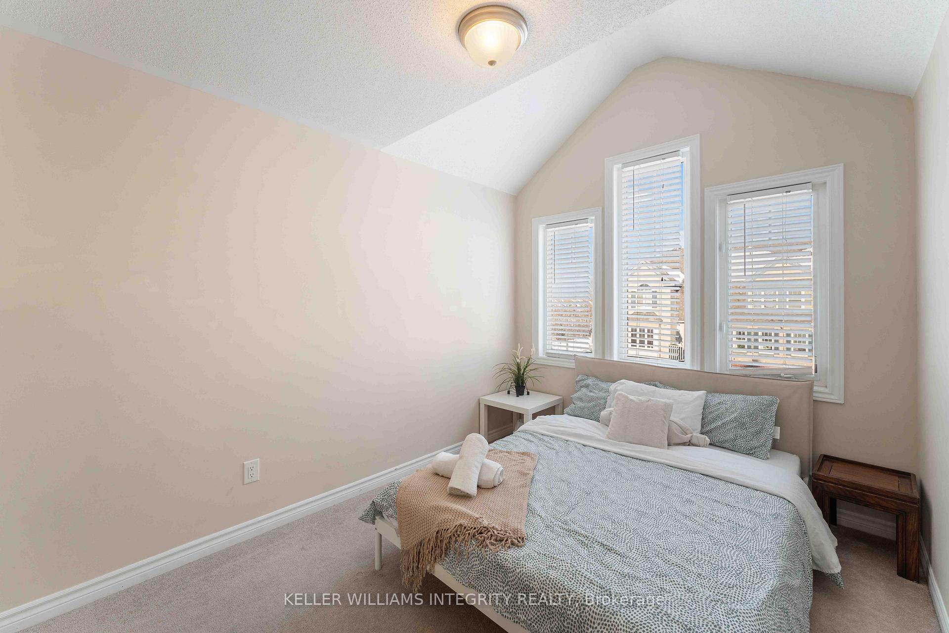 Photo 26 of 319 Sweet Grass Circle, Ottawa, Barrhaven - Half Moon Bay — HOMEH