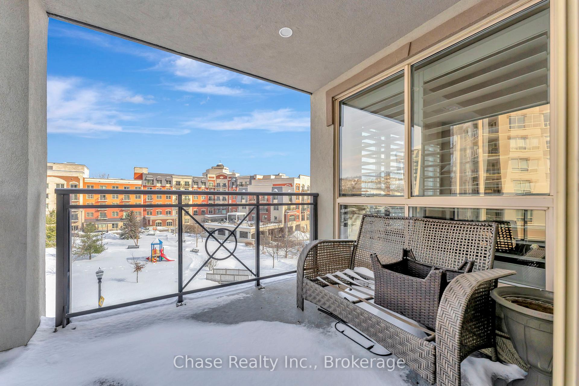 Photo 8 of Unit 402, 2000 Creekside Drive, Hamilton, Dundas — HOMEH