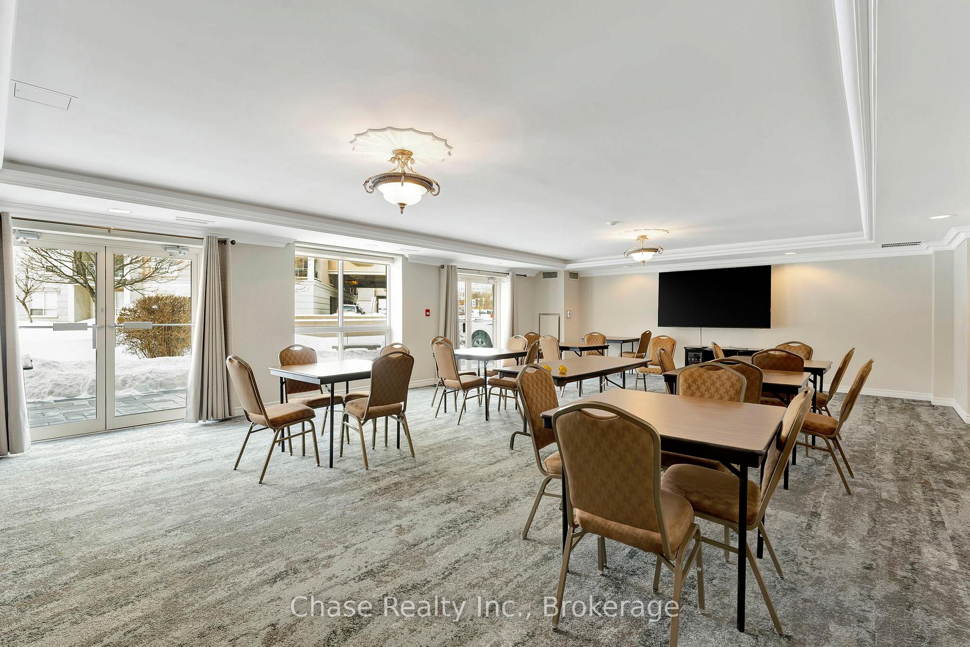 Photo 14 of Unit 402, 2000 Creekside Drive, Hamilton, Dundas — HOMEH