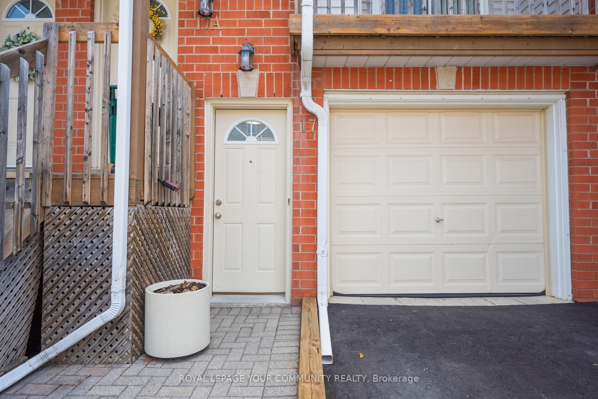 Photo 14 of 17 Wylie Circle, Halton Hills, Georgetown — HOMEH