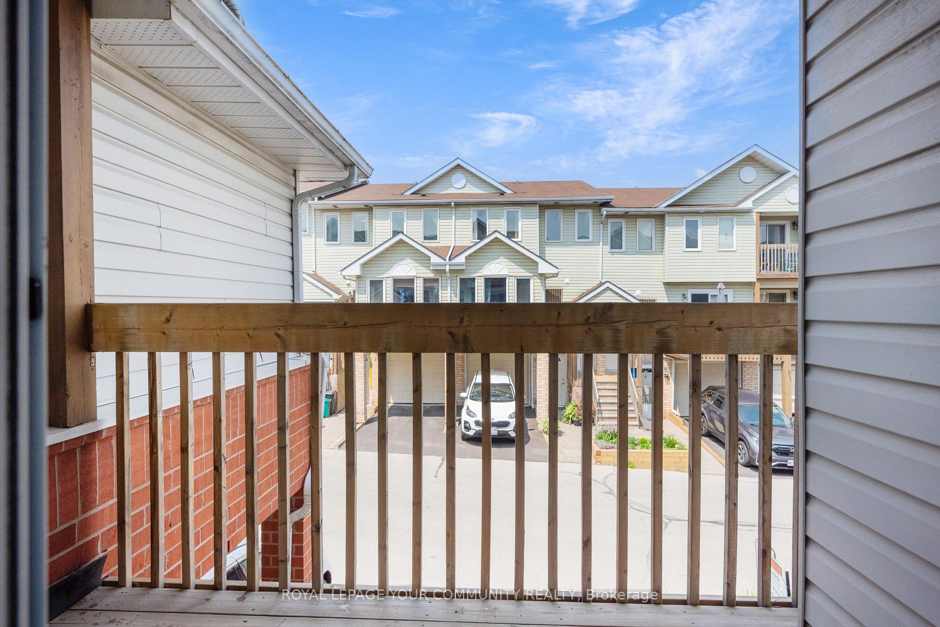 Photo 16 of 17 Wylie Circle, Halton Hills, Georgetown — HOMEH