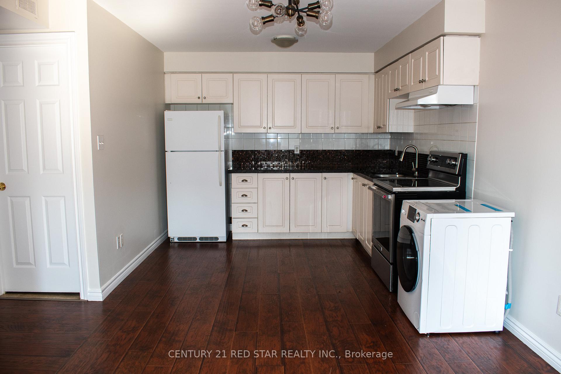 Front of Unit 206, 28 Victoria Avenue N
