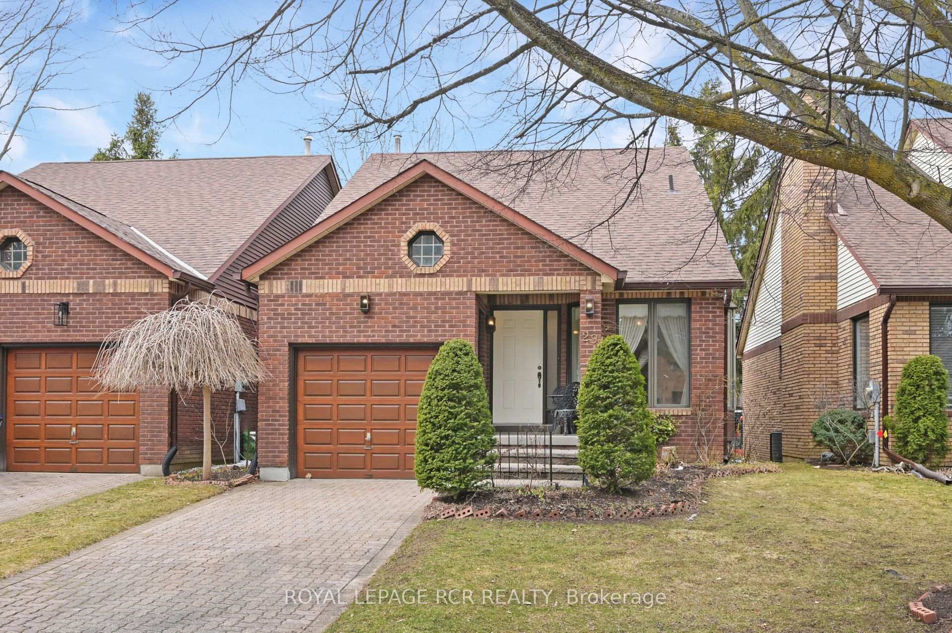 Photo 1 of 29 Green Briar Road, New Tecumseth, Alliston — HOMEH