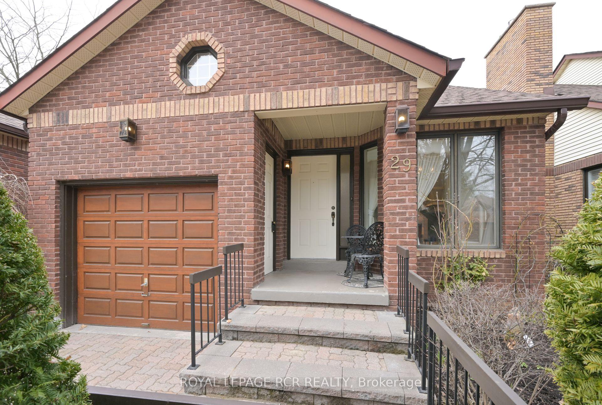 Photo 2 of 29 Green Briar Road, New Tecumseth, Alliston — HOMEH