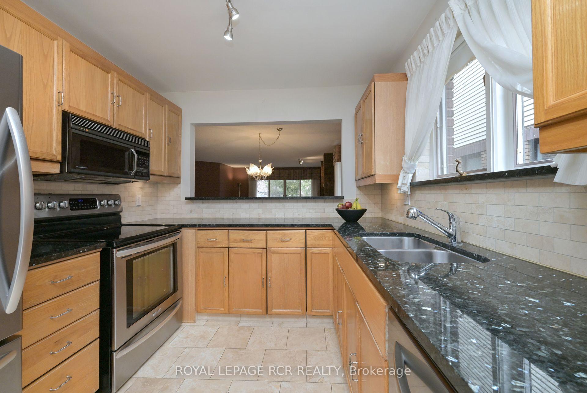 Photo 8 of 29 Green Briar Road, New Tecumseth, Alliston — HOMEH