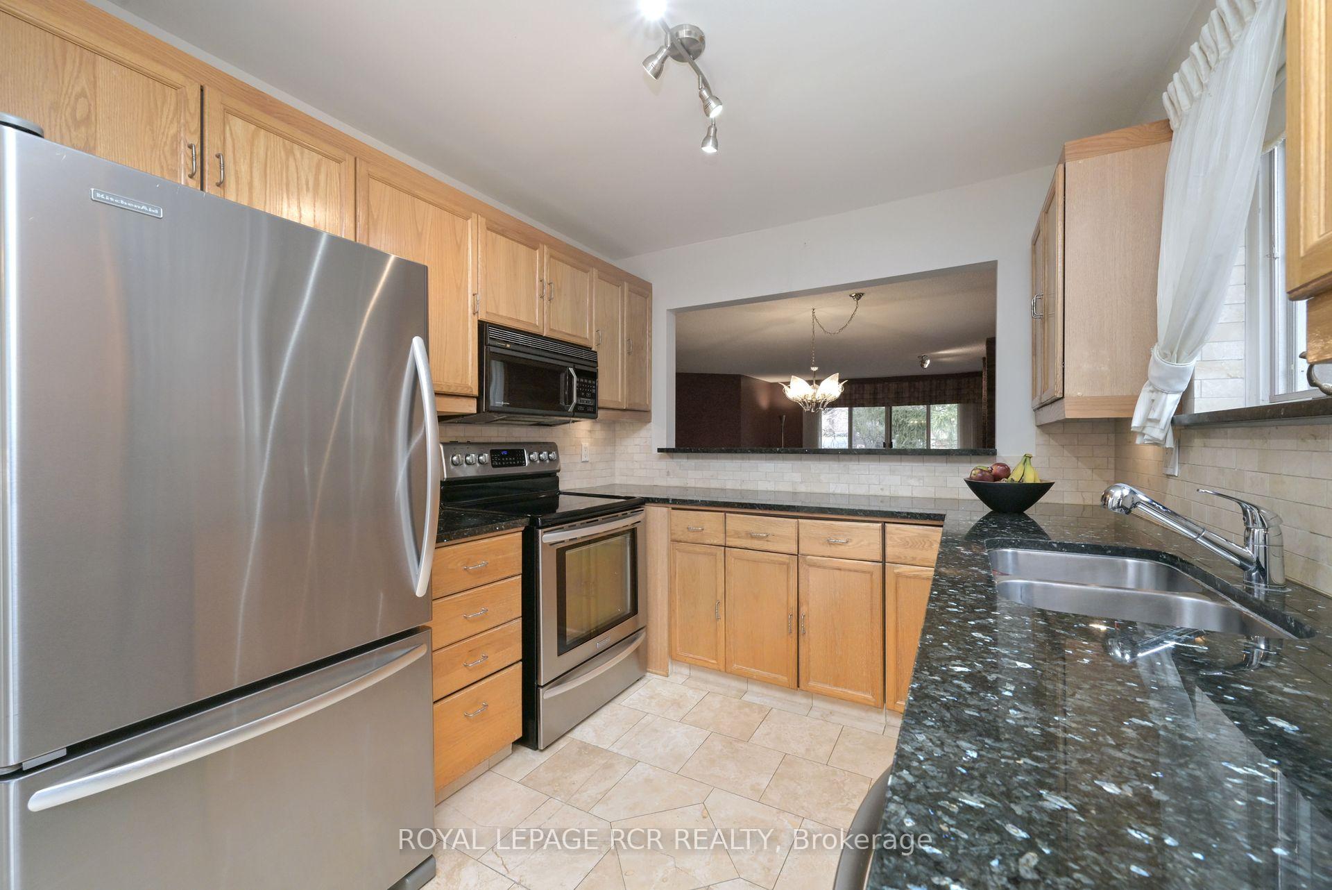Photo 9 of 29 Green Briar Road, New Tecumseth, Alliston — HOMEH