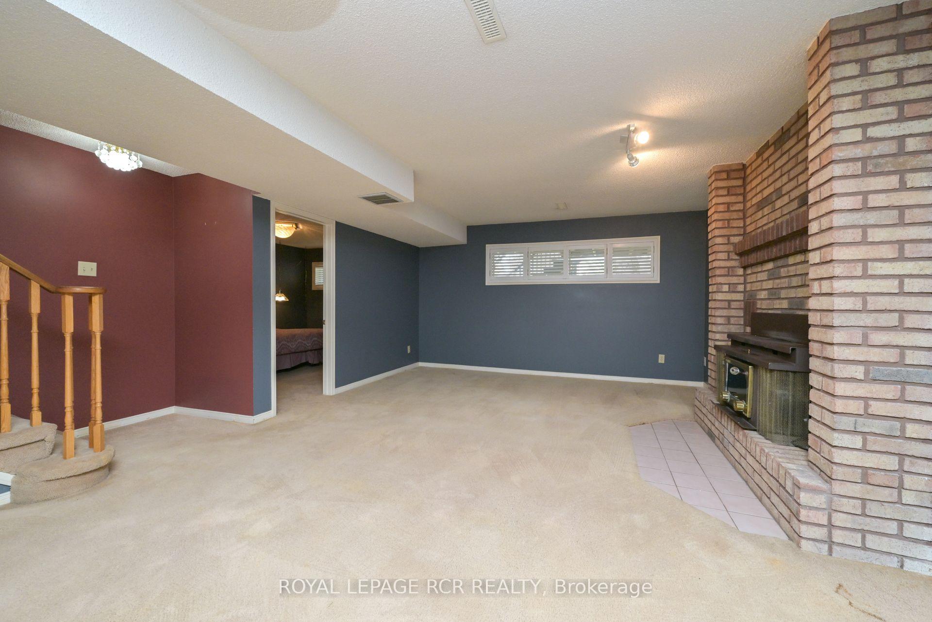 Photo 21 of 29 Green Briar Road, New Tecumseth, Alliston — HOMEH