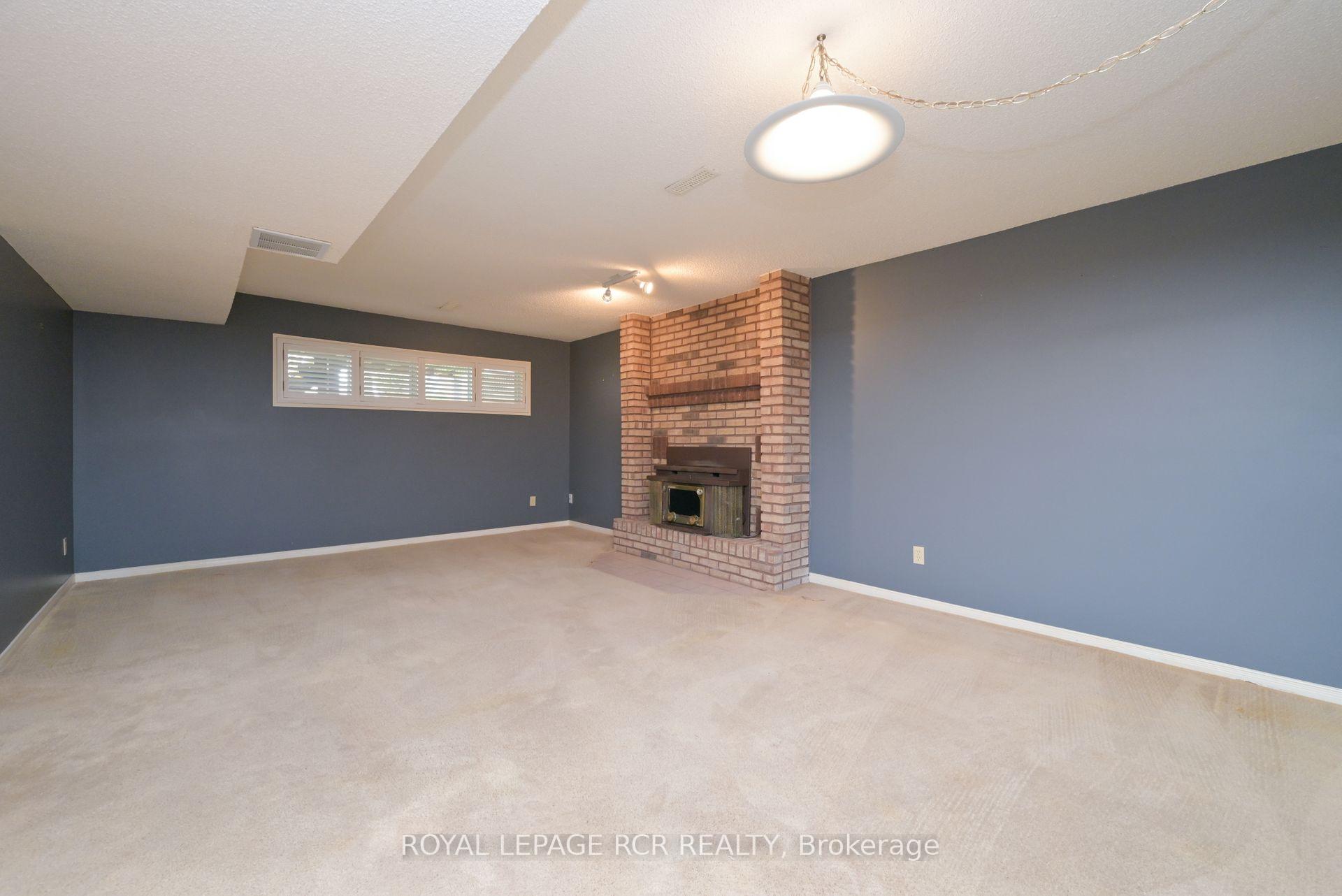 Photo 22 of 29 Green Briar Road, New Tecumseth, Alliston — HOMEH