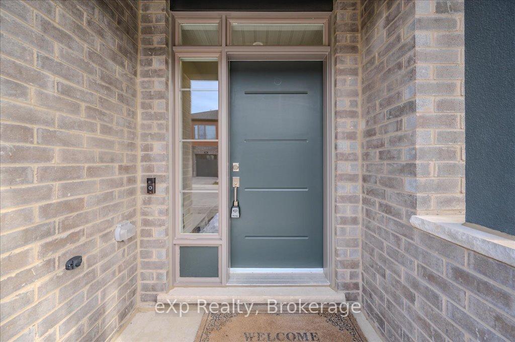Photo 7 of 43 Steele Crescent, Guelph, St. Patrick's Ward — HOMEH