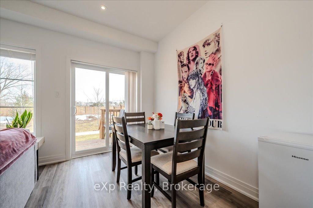 Photo 11 of 43 Steele Crescent, Guelph, St. Patrick's Ward — HOMEH