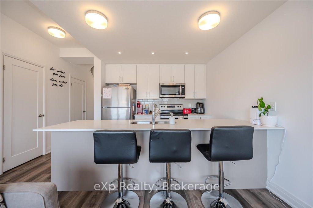 Photo 18 of 43 Steele Crescent, Guelph, St. Patrick's Ward — HOMEH