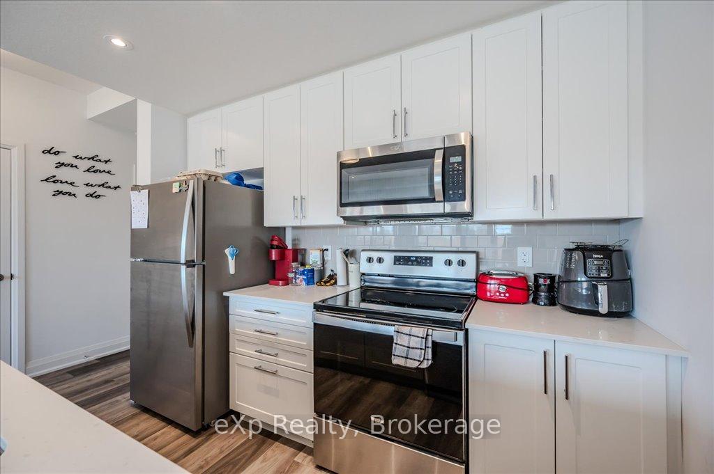 Photo 19 of 43 Steele Crescent, Guelph, St. Patrick's Ward — HOMEH