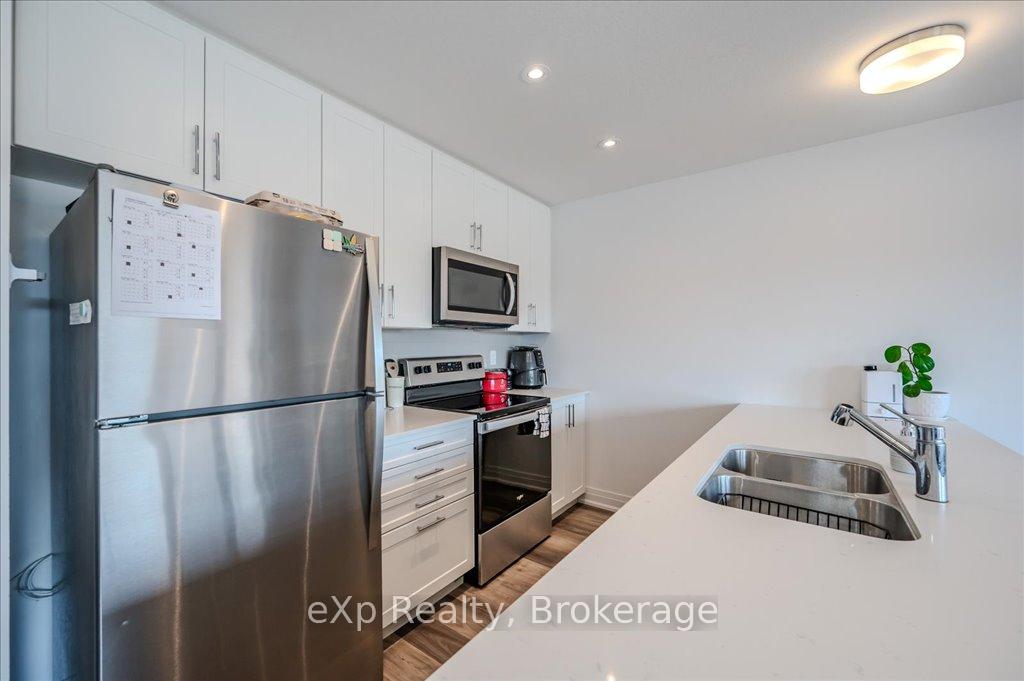 Photo 20 of 43 Steele Crescent, Guelph, St. Patrick's Ward — HOMEH