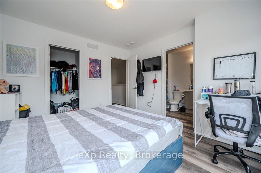 Photo 25 of 43 Steele Crescent, Guelph, St. Patrick's Ward — HOMEH