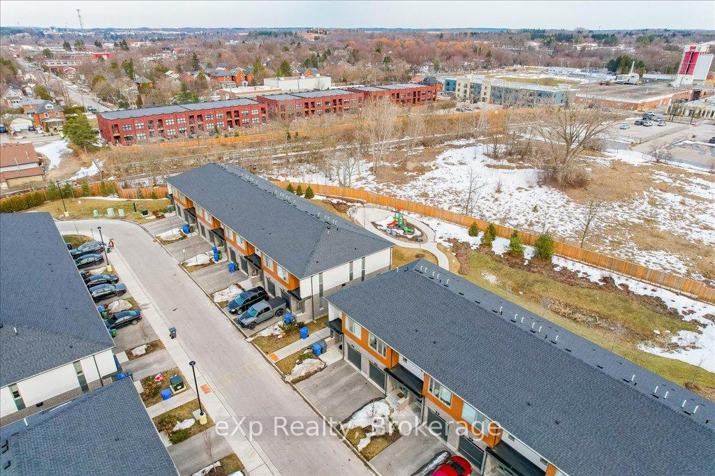 Photo 43 of 43 Steele Crescent, Guelph, St. Patrick's Ward — HOMEH