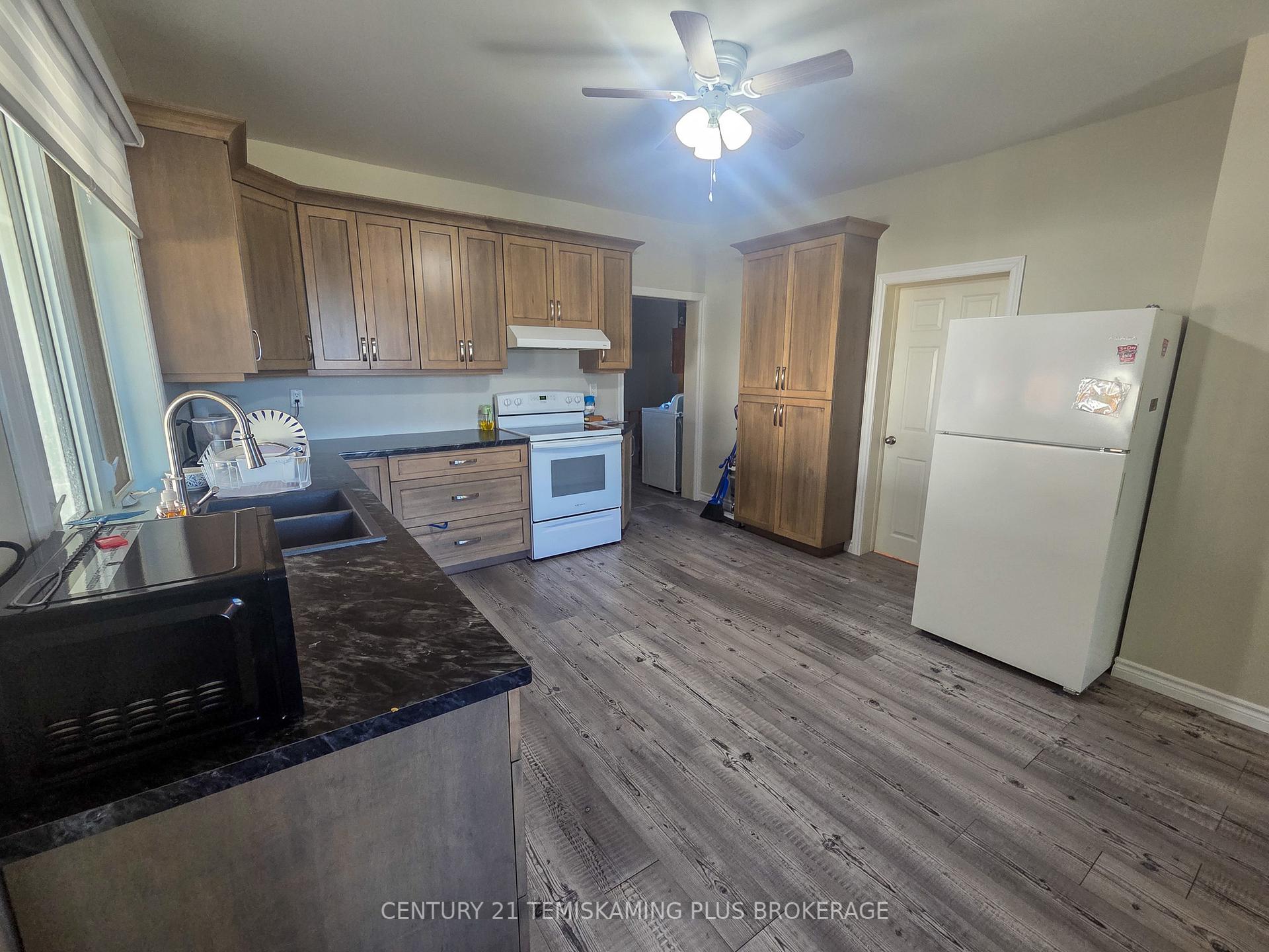 Photo 4 of 41 Eleventh Street, Armstrong, Earlton — HOMEH