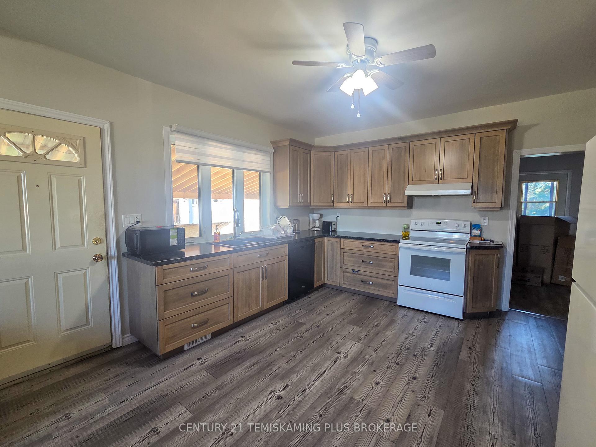 Photo 6 of 41 Eleventh Street, Armstrong, Earlton — HOMEH