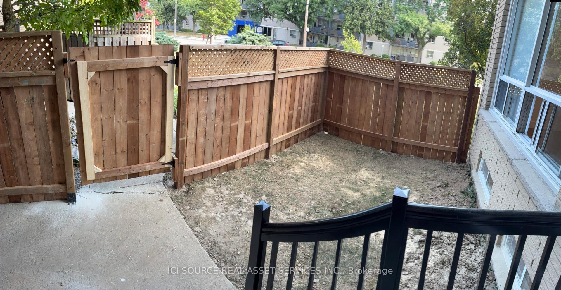 Photo 23 of Unit 10, 914 Mohawk Road E, Hamilton, Lisgar — HOMEH