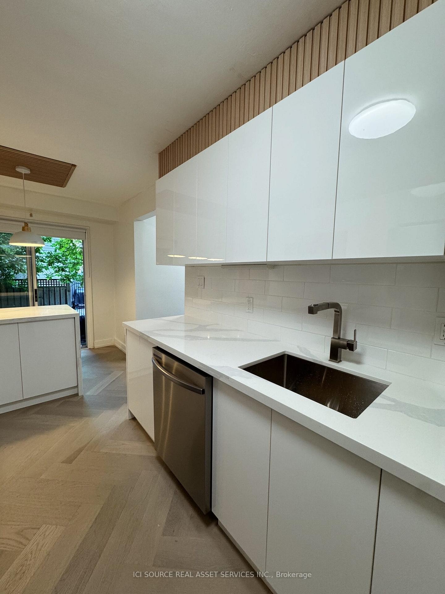 Photo 25 of Unit 10, 914 Mohawk Road E, Hamilton, Lisgar — HOMEH