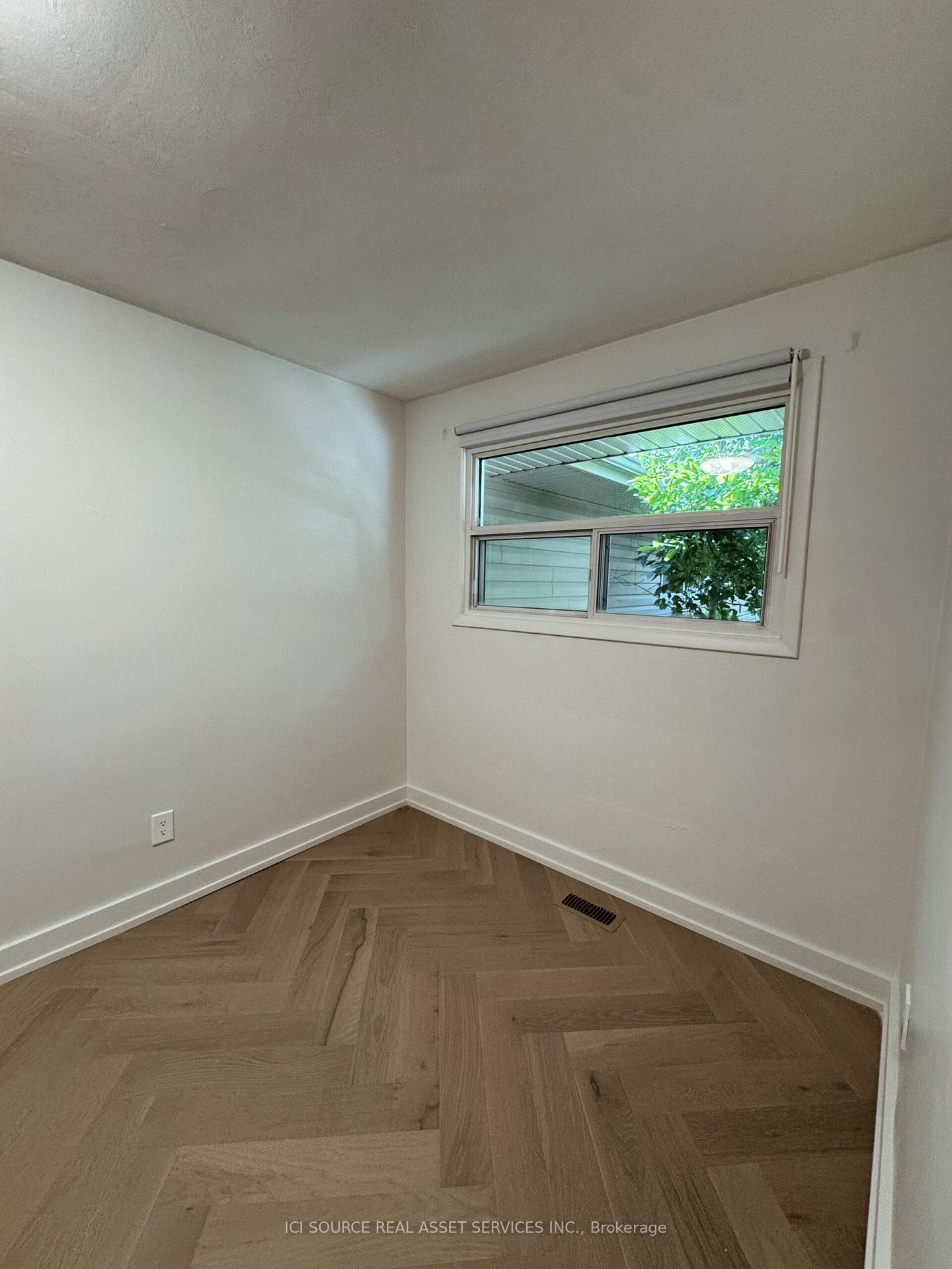 Photo 13 of Unit 10, 914 Mohawk Road E, Hamilton, Lisgar — HOMEH