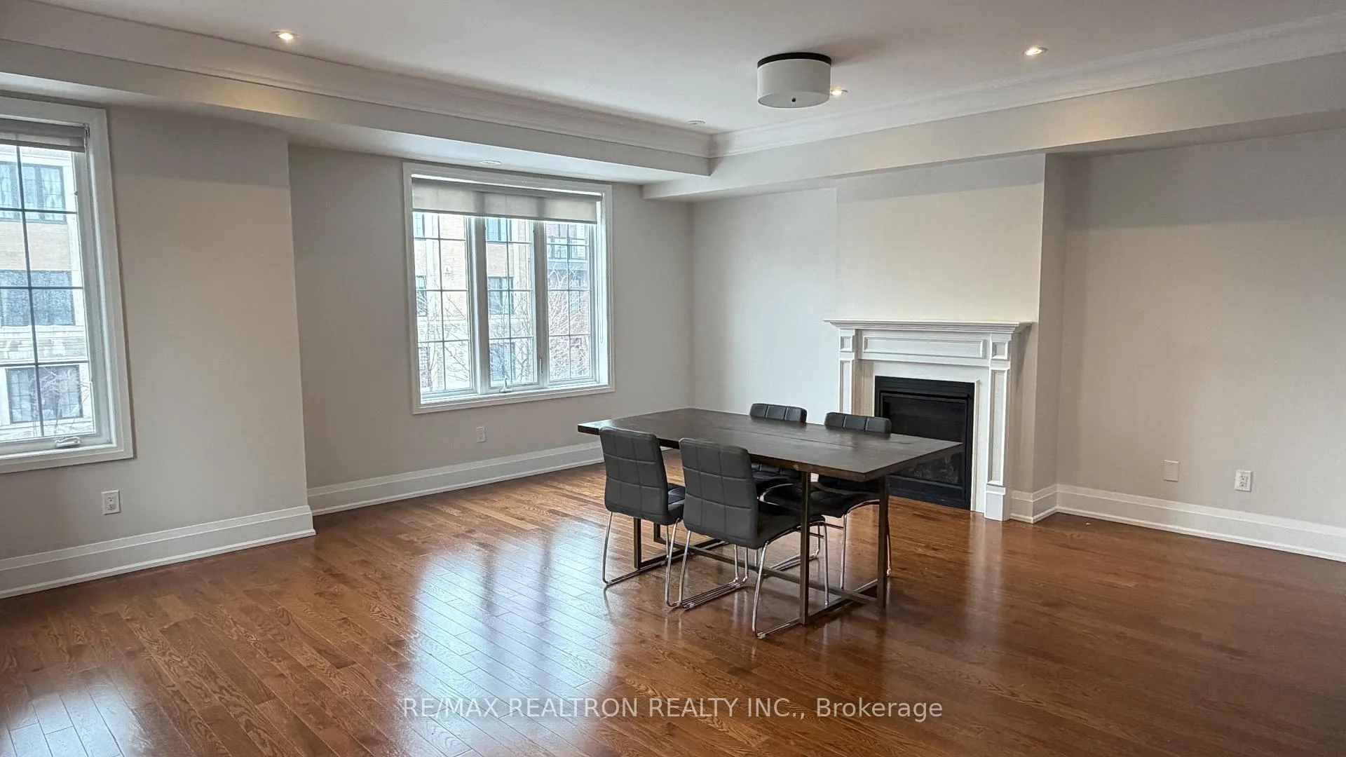 Photo 10 of 10 Mildred Temple Way, Markham, Unionville — HOMEH