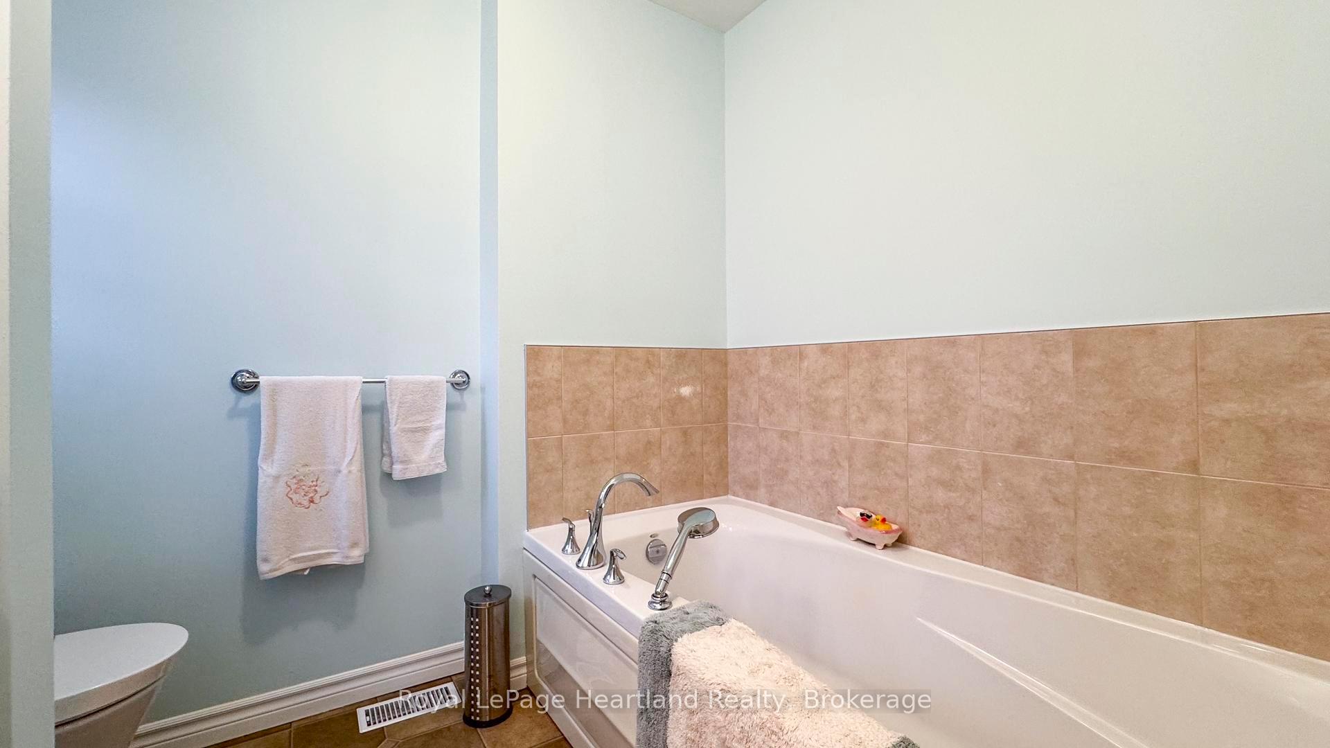 Photo 34 of 81406 Champlain Boulevard, Ashfield-Colborne-Wawanosh, Colborne — HOMEH