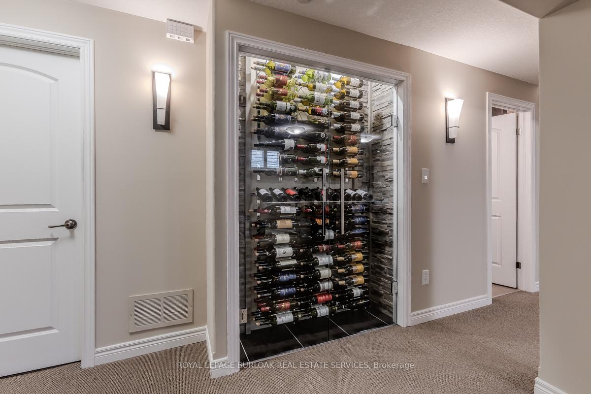 Photo 45 of 64 McGrath Court, Hamilton, Dundas — HOMEH