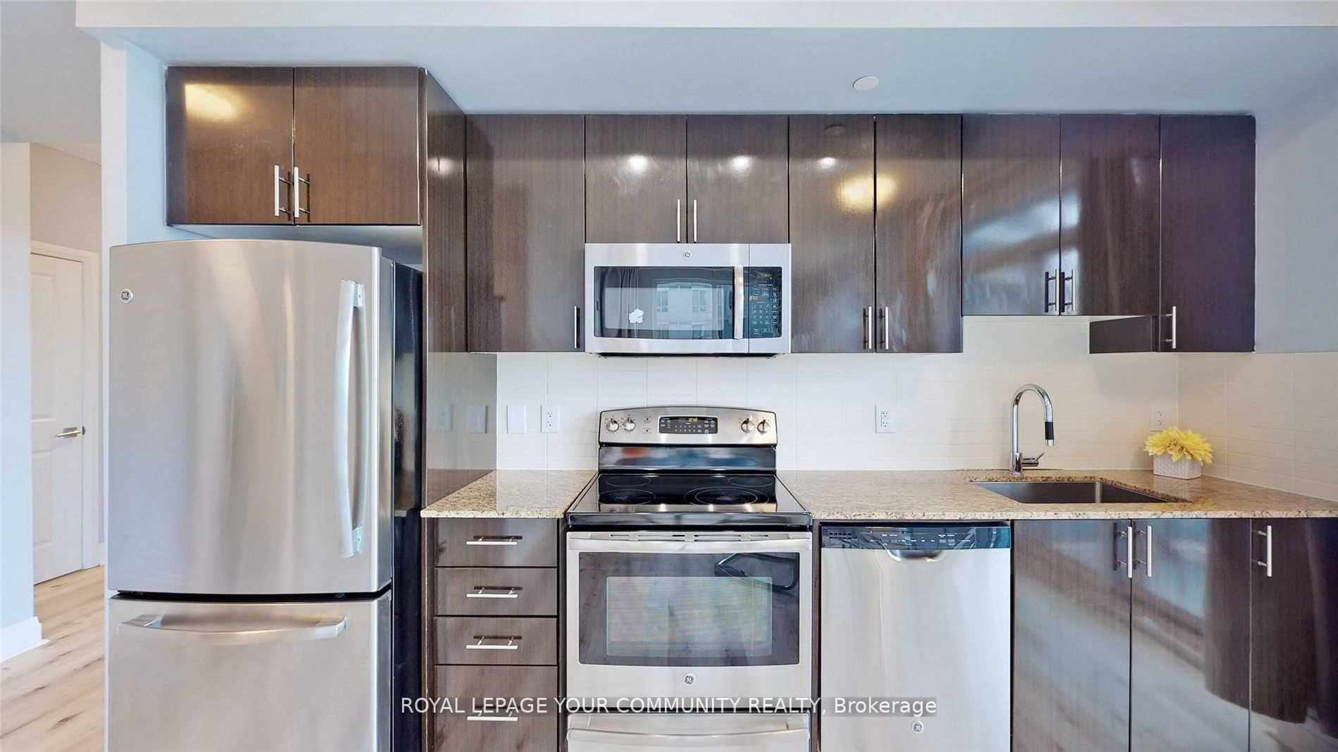 Photo 11 of Unit 730, 7165 Yonge Street, Markham, Thornhill — HOMEH