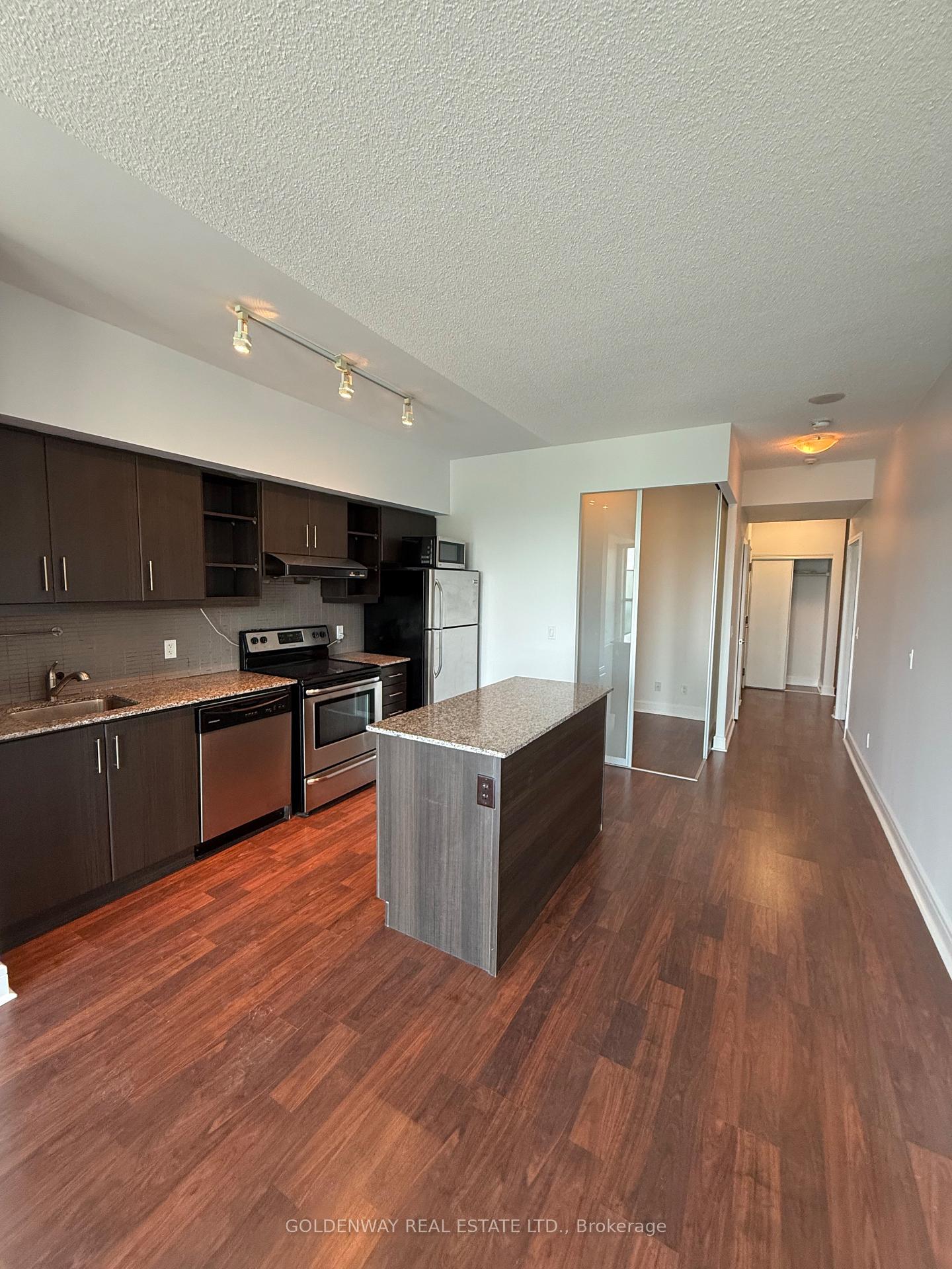 Photo 6 of Unit 722, 35 Brian Peck Crescent, Toronto, Thorncliffe Park — HOMEH