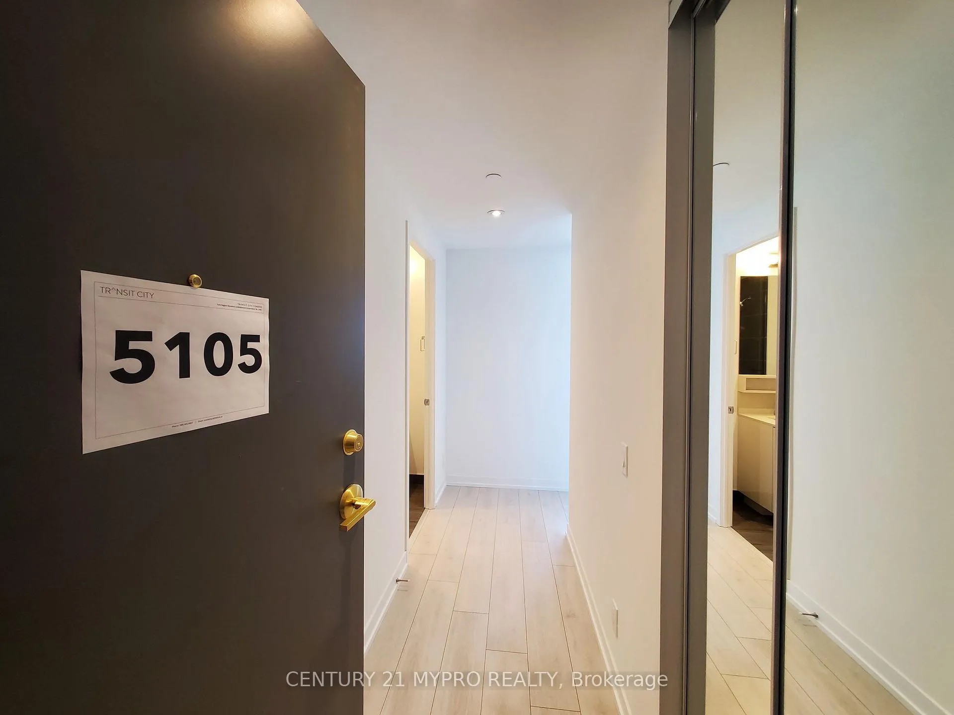 Front of Unit 5105, 5 Buttermill Avenue