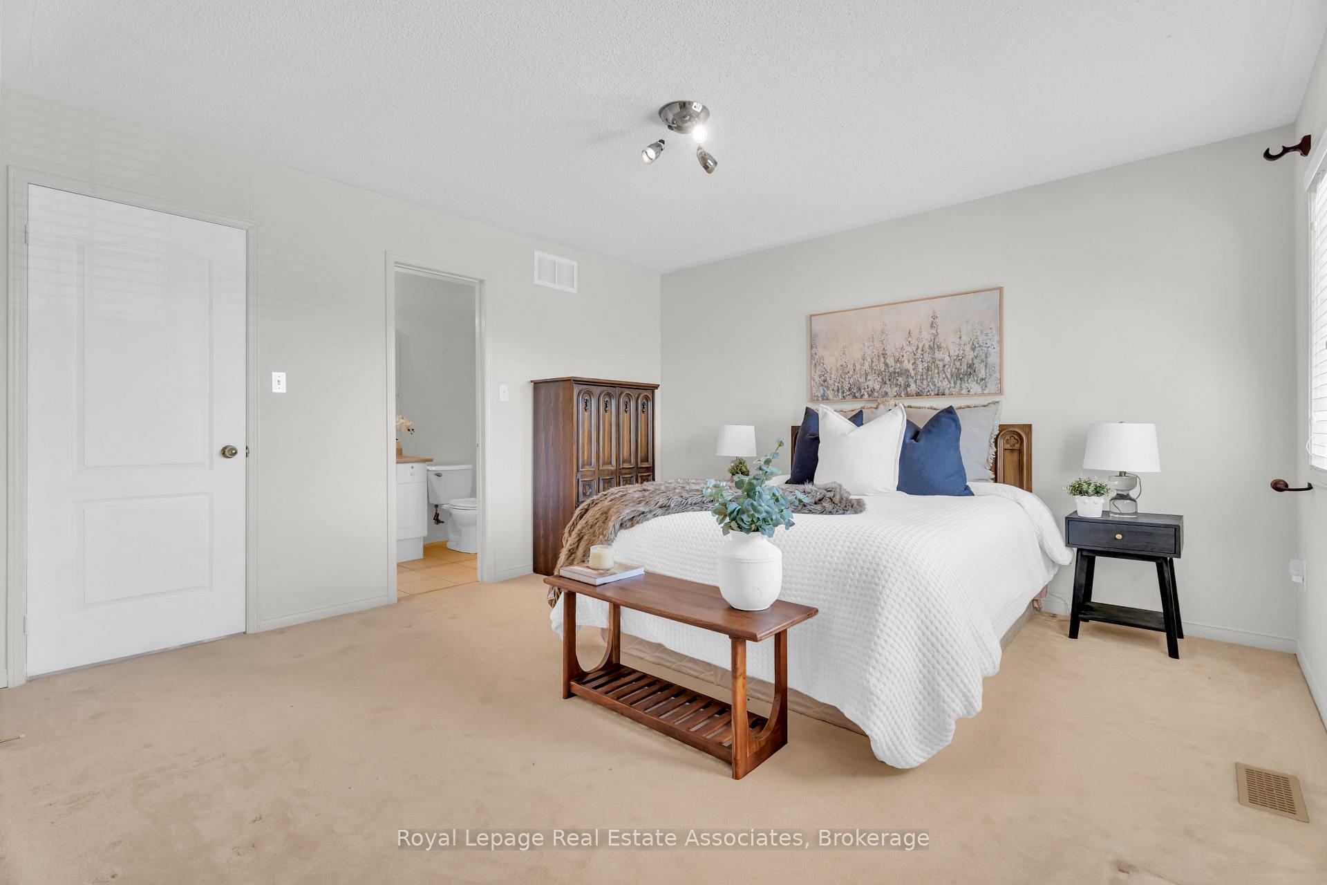 Photo 21 of 69 Lonestar Crescent, Brampton, Fletcher's Meadow — HOMEH