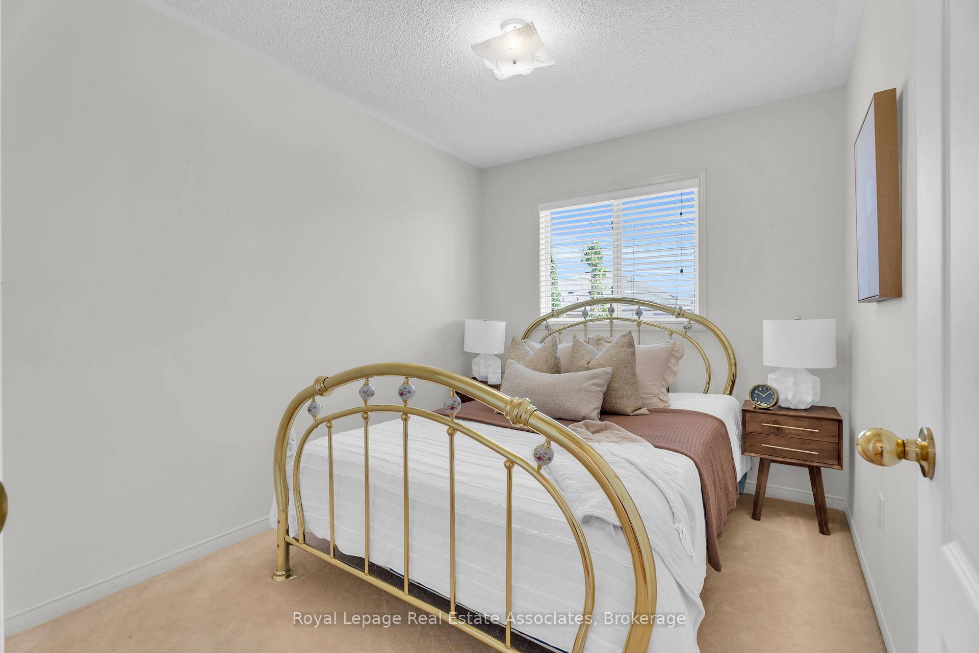Photo 24 of 69 Lonestar Crescent, Brampton, Fletcher's Meadow — HOMEH