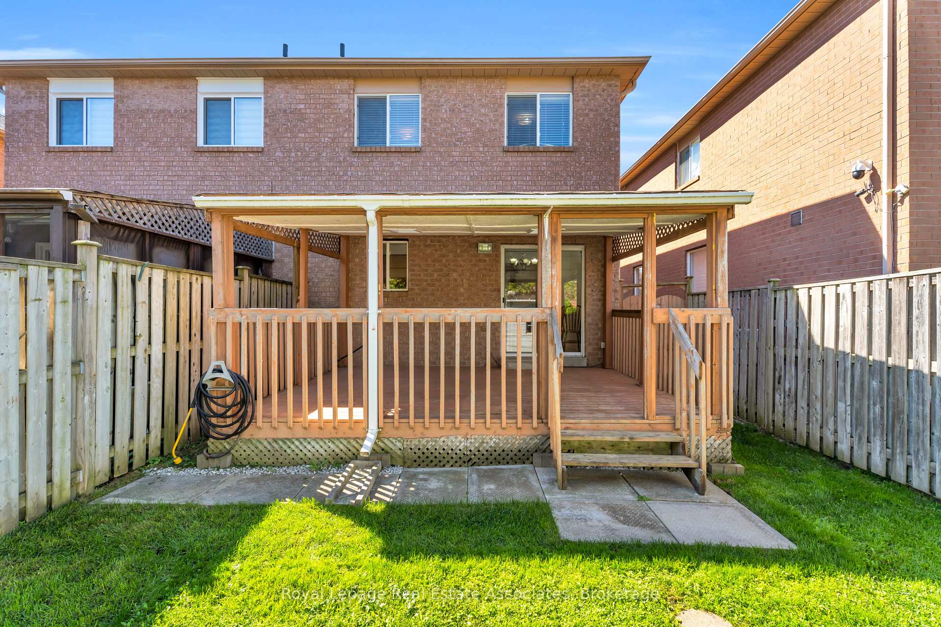 Photo 32 of 69 Lonestar Crescent, Brampton, Fletcher's Meadow — HOMEH