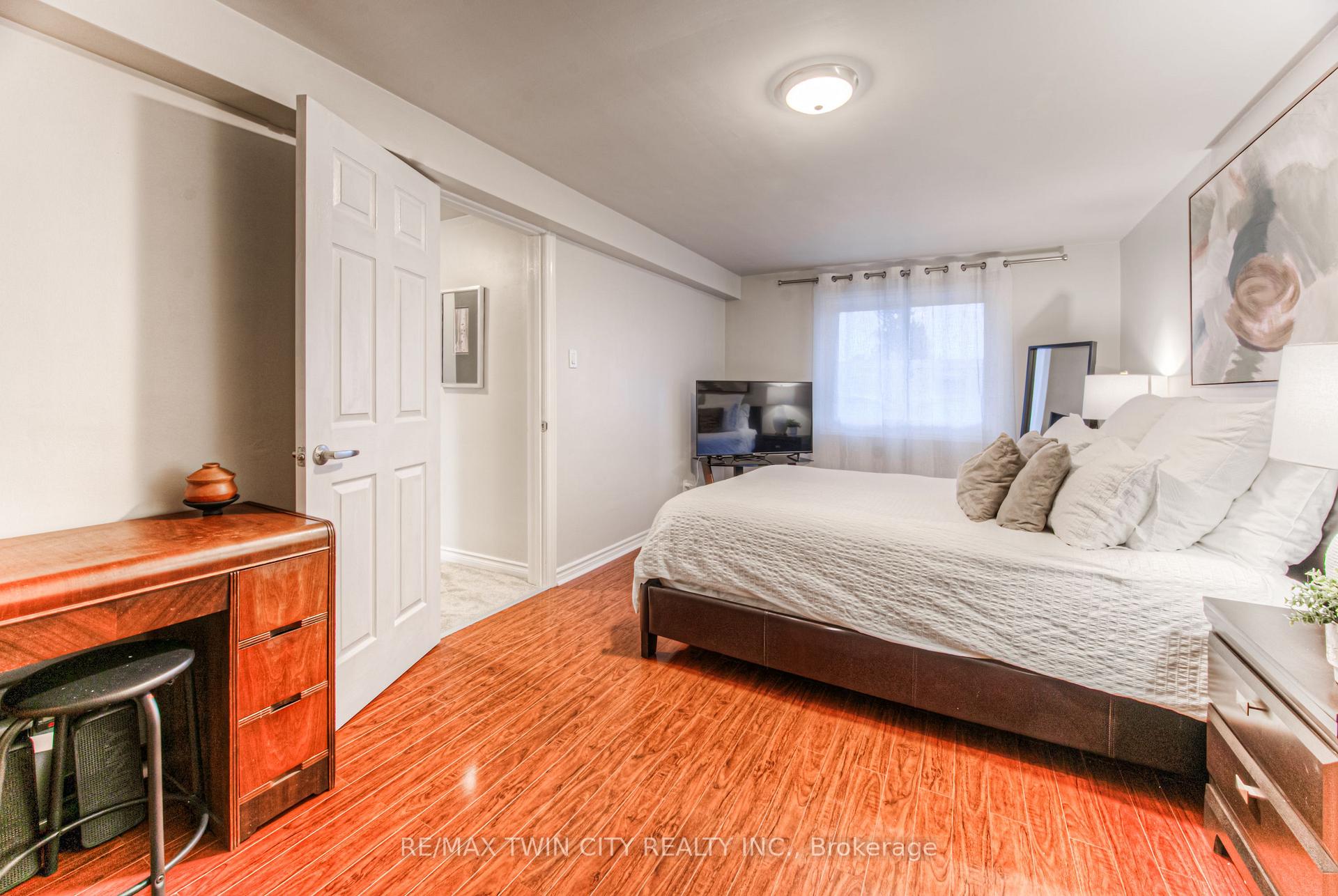 Photo 13 of Unit 26, 300 Traynor Avenue, Kitchener — HOMEH
