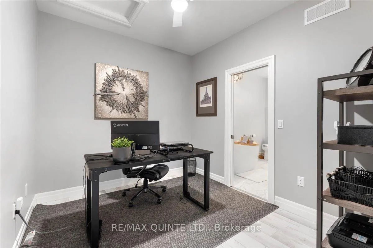 Photo 25 of 229 Baker Street, Stirling-Rawdon, Stirling Ward — HOMEH