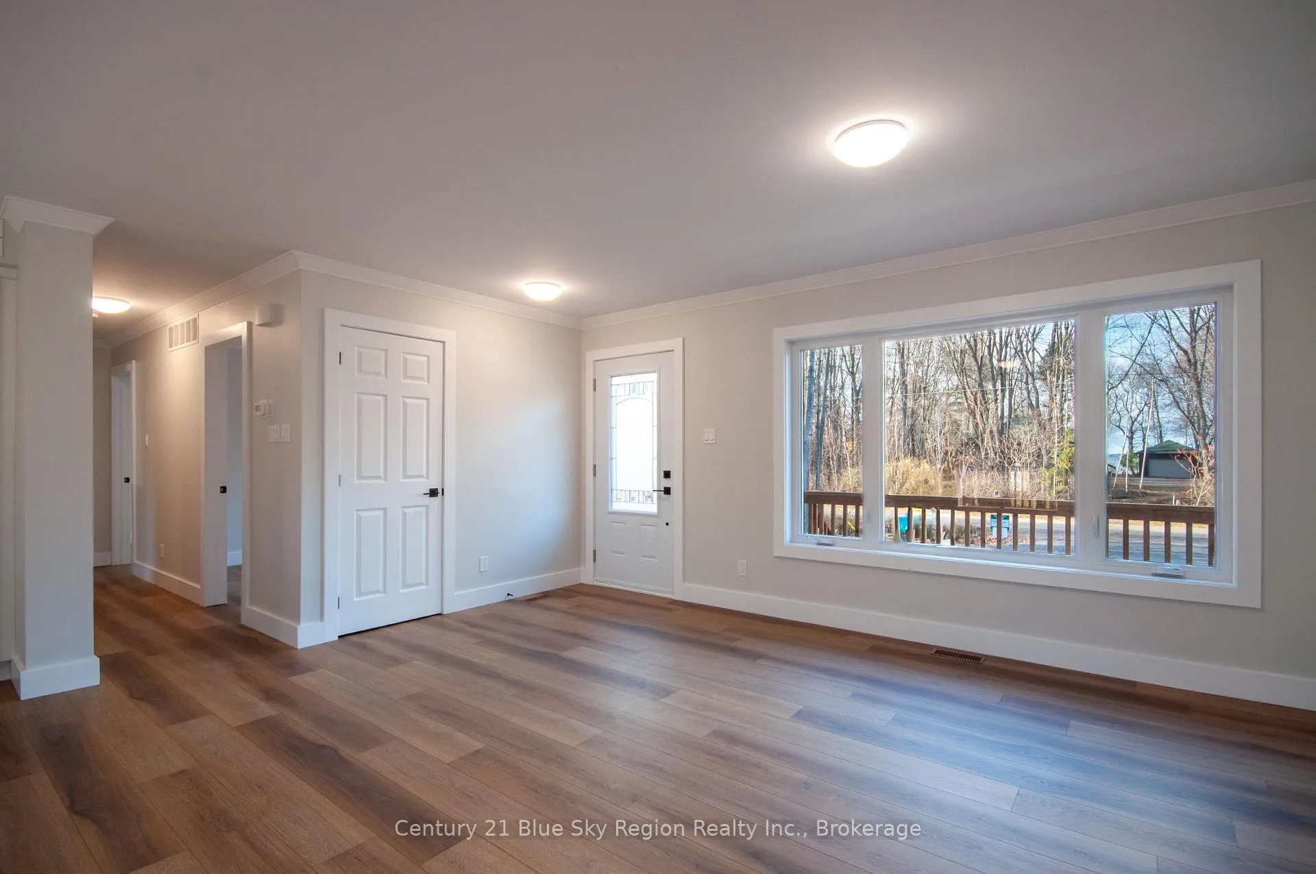 Photo 4 of 335 Waltonian Drive, Callander — HOMEH