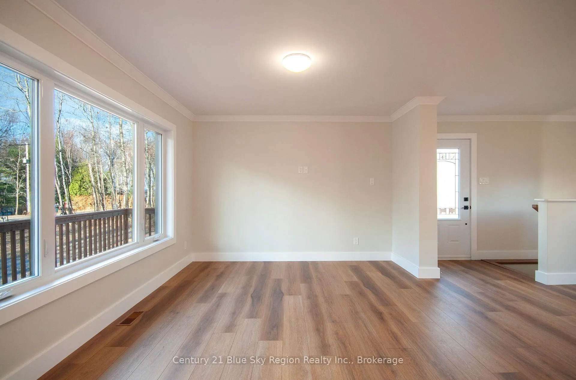 Photo 8 of 335 Waltonian Drive, Callander — HOMEH